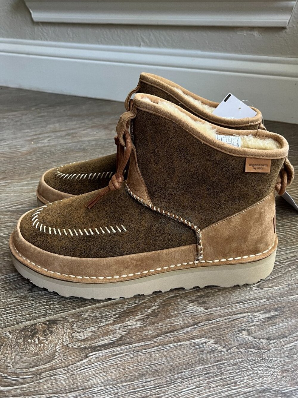 NWT UGG Campfire Crafted Regenerate Water Resistant Boot Women's 10/Men's 9